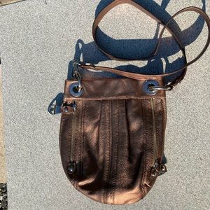B.Makowsky Women’s Metallic Leather Crossbody/ shoulder bag